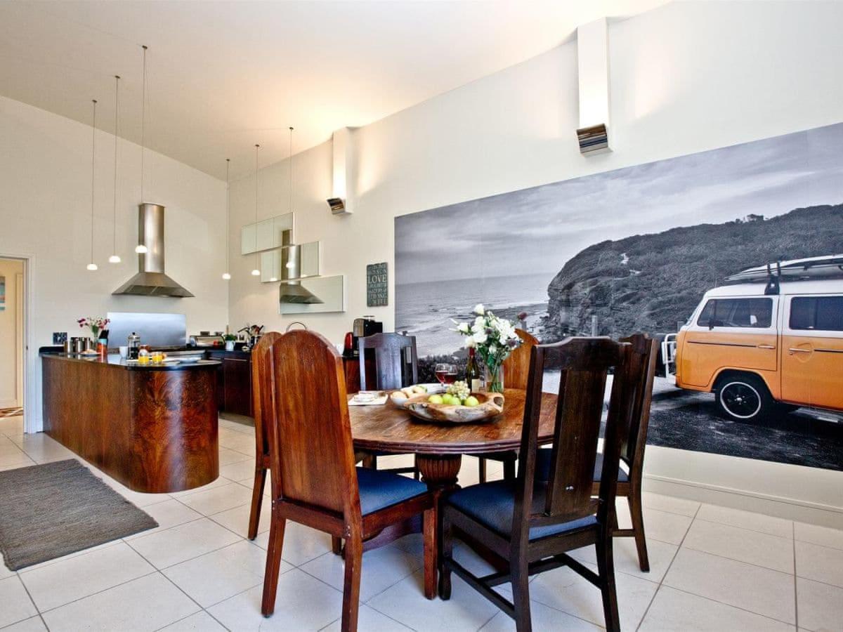6 The Vista Apartment *